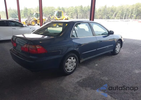 2000 Honda Accord 2.3 Lx из США, поврежденный, VIN 1HGCG6659YA071459